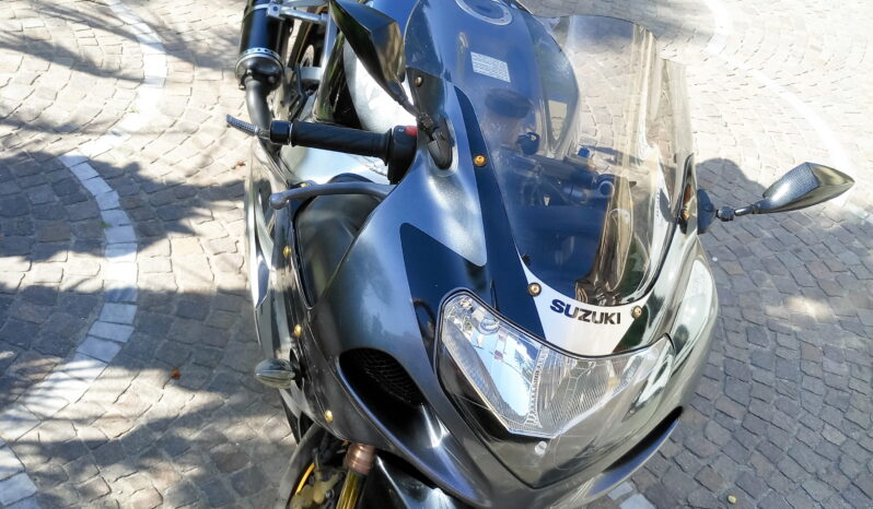 
								Suzuki GSX R1000 K1 full									