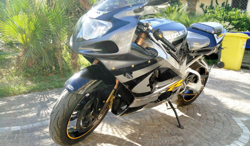 
								Suzuki GSX R1000 K1 full									