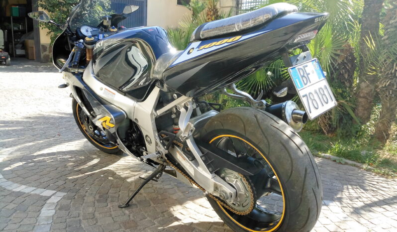 
								Suzuki GSX R1000 K1 full									