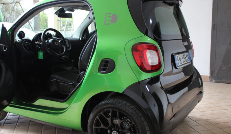 
								Smart For Two electric Passion full									