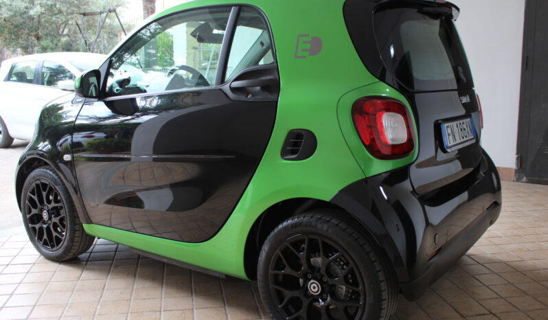 
								Smart For Two electric Passion full									