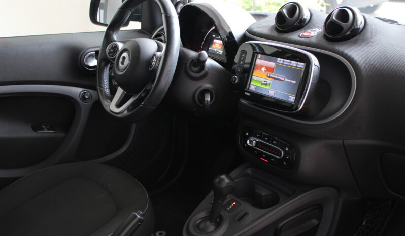 
								Smart For Two electric Passion full									
