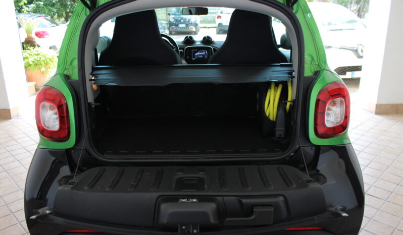 
								Smart For Two electric Passion full									
